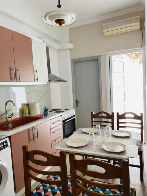 Modern 2Br Near Centre -5Min Wlk Daire Patras Dış mekan fotoğraf