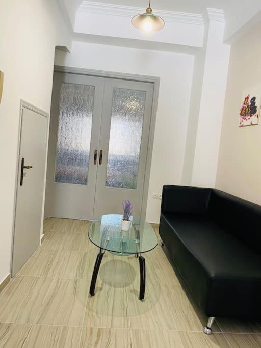 Modern 2Br Near Centre -5Min Wlk Daire Patras Dış mekan fotoğraf